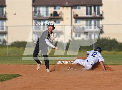 Thumbnail 3 in Mission Bay @ Clairemont photogallery.