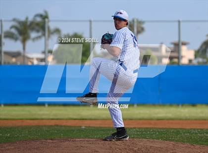 Thumbnail 3 in Mission Bay @ Clairemont photogallery.
