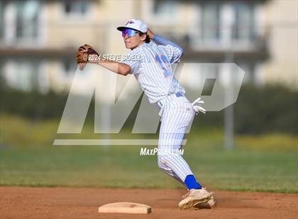Thumbnail 1 in Mission Bay @ Clairemont photogallery.