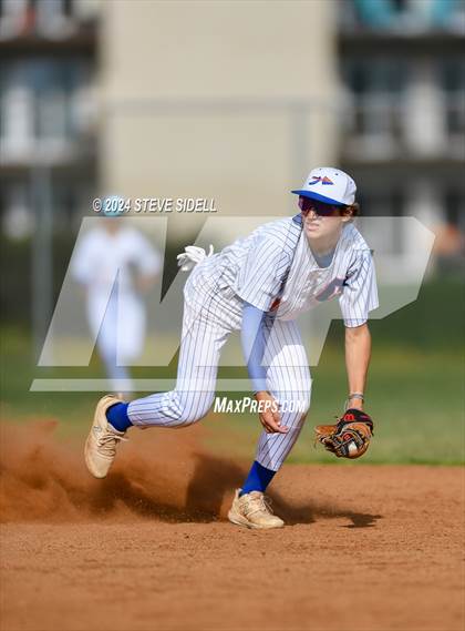 Thumbnail 2 in Mission Bay @ Clairemont photogallery.