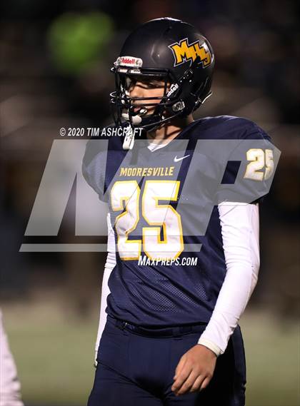 Thumbnail 2 in East Central @ Mooresville photogallery.