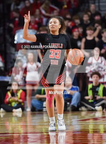 Thumbnail 2 in Millard South vs. Lincoln High (NSAA Class A Final) photogallery.