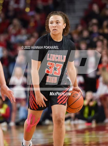 Thumbnail 2 in Millard South vs. Lincoln High (NSAA Class A Final) photogallery.