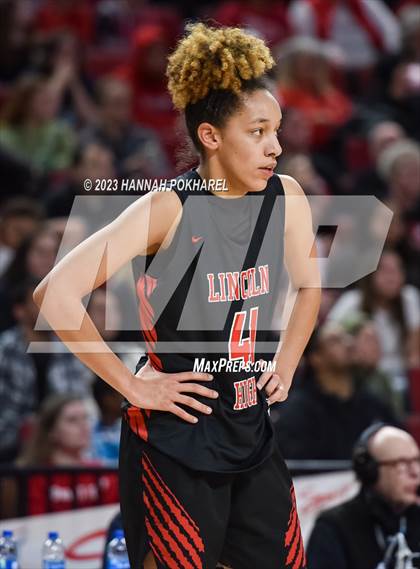 Thumbnail 3 in Millard South vs. Lincoln High (NSAA Class A Final) photogallery.