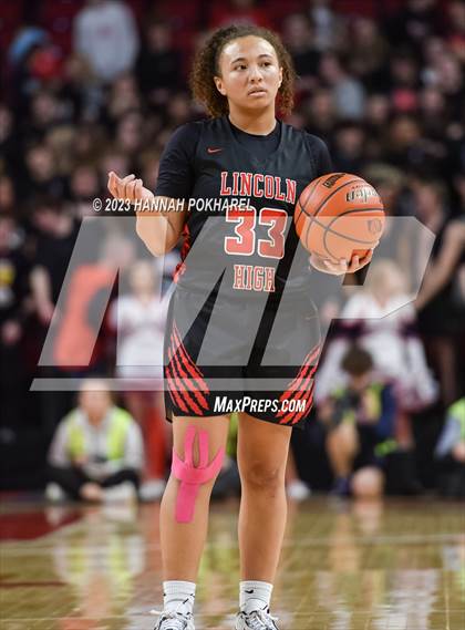 Thumbnail 1 in Millard South vs. Lincoln High (NSAA Class A Final) photogallery.