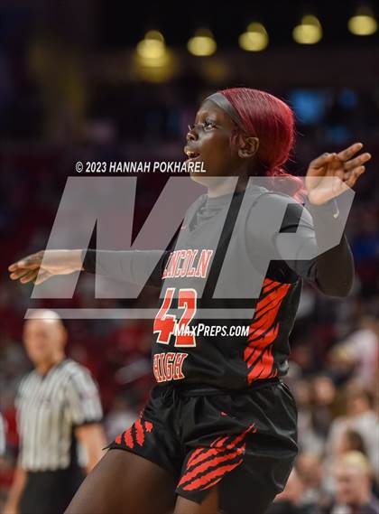 Thumbnail 1 in Millard South vs. Lincoln High (NSAA Class A Final) photogallery.
