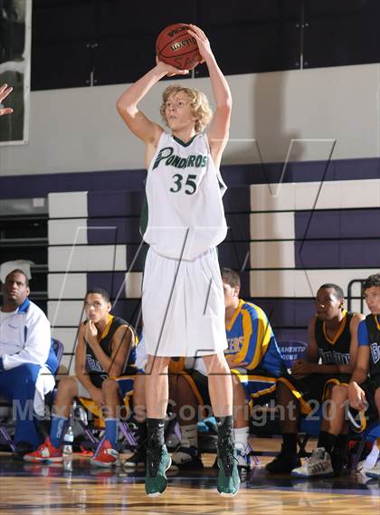 Thumbnail 2 in Grant vs. Ponderosa (St. Hope Elite Hoops Classic) photogallery.