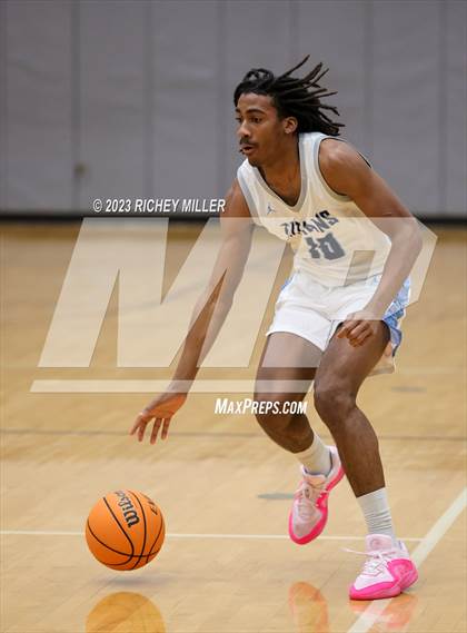 Thumbnail 3 in ESTEM vs. Lee's Summit West (Hoopin on the Hill) photogallery.