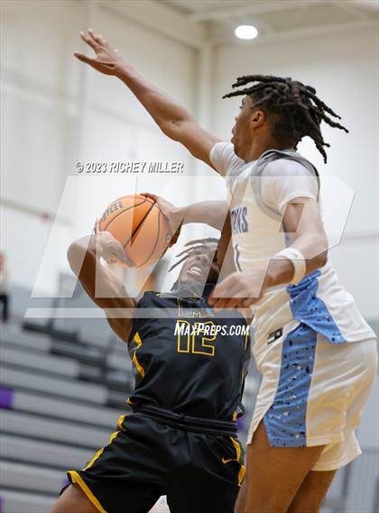 Thumbnail 3 in ESTEM vs. Lee's Summit West (Hoopin on the Hill) photogallery.
