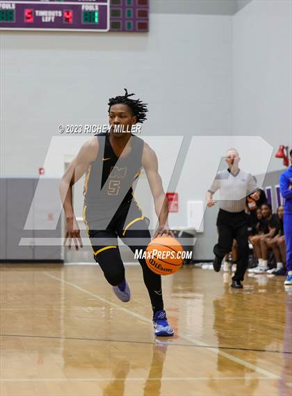 Thumbnail 2 in ESTEM vs. Lee's Summit West (Hoopin on the Hill) photogallery.