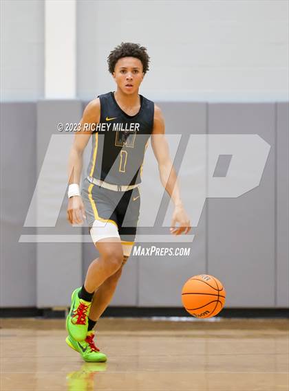 Thumbnail 1 in ESTEM vs. Lee's Summit West (Hoopin on the Hill) photogallery.