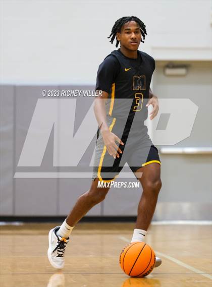 Thumbnail 1 in ESTEM vs. Lee's Summit West (Hoopin on the Hill) photogallery.