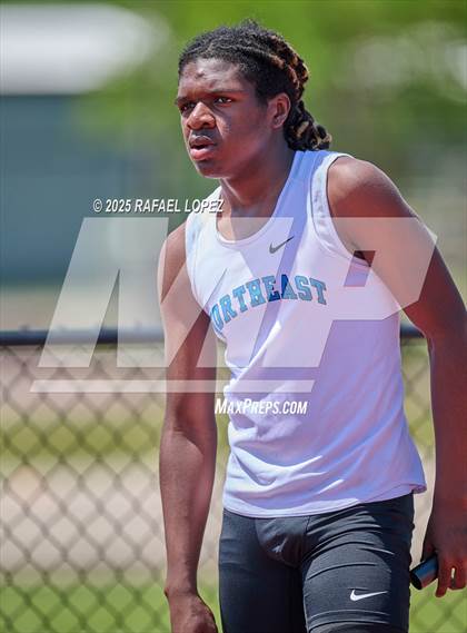 Thumbnail 2 in Lake Houston Conquerors Invitational (4x100M) photogallery.