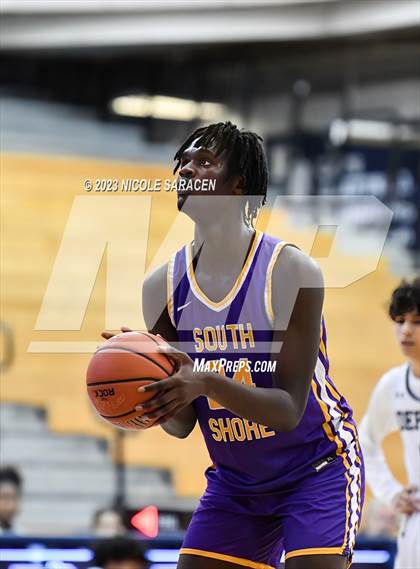 Thumbnail 1 in South Shore vs. DePaul Catholic (Metro Classic) photogallery.