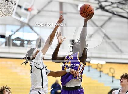 Thumbnail 3 in South Shore vs. DePaul Catholic (Metro Classic) photogallery.