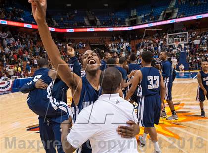 Thumbnail 3 in Fairfield Prep vs. Hillhouse (CIAC Class LL Final) photogallery.