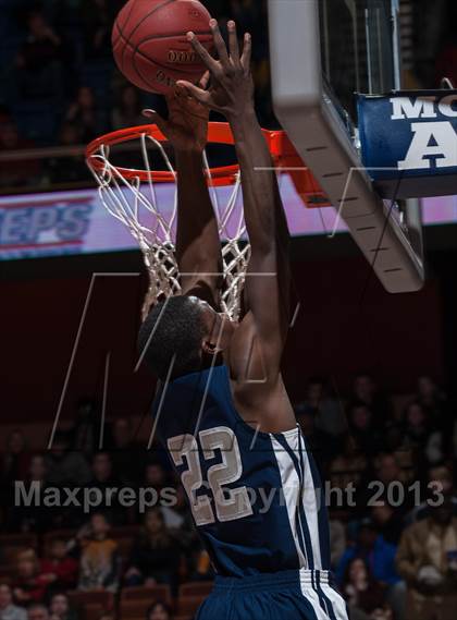 Thumbnail 1 in Fairfield Prep vs. Hillhouse (CIAC Class LL Final) photogallery.