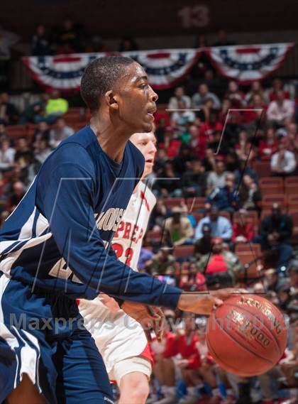 Thumbnail 3 in Fairfield Prep vs. Hillhouse (CIAC Class LL Final) photogallery.