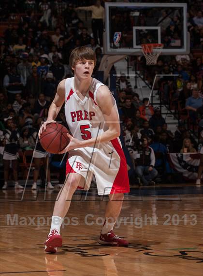 Thumbnail 2 in Fairfield Prep vs. Hillhouse (CIAC Class LL Final) photogallery.