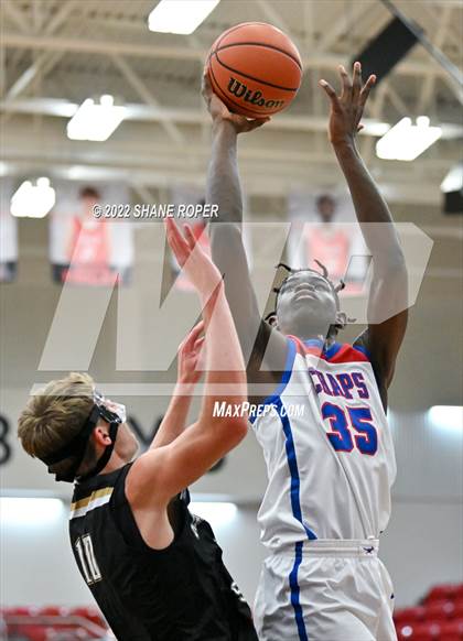 Thumbnail 3 in Westlake vs. Amarillo photogallery.