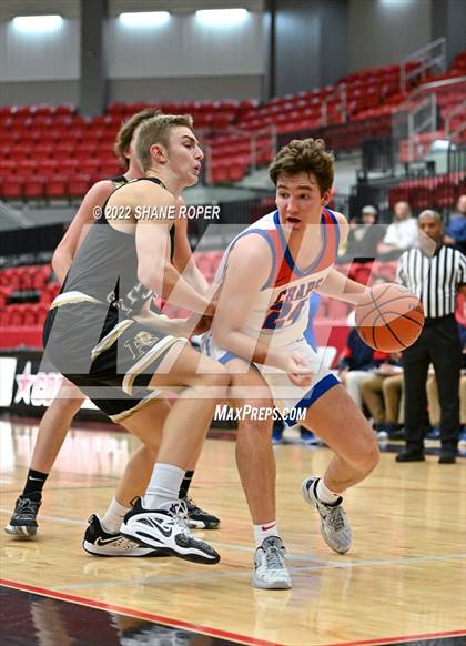 Thumbnail 2 in Westlake vs. Amarillo photogallery.