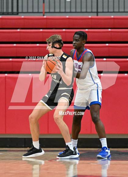 Thumbnail 1 in Westlake vs. Amarillo photogallery.