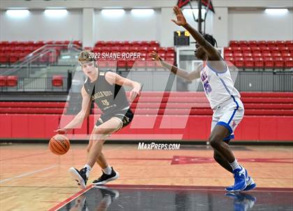 Thumbnail 3 in Westlake vs. Amarillo photogallery.