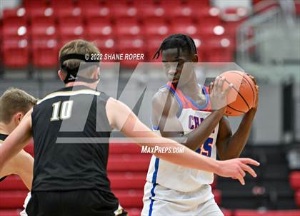 Thumbnail 2 in Westlake vs. Amarillo photogallery.