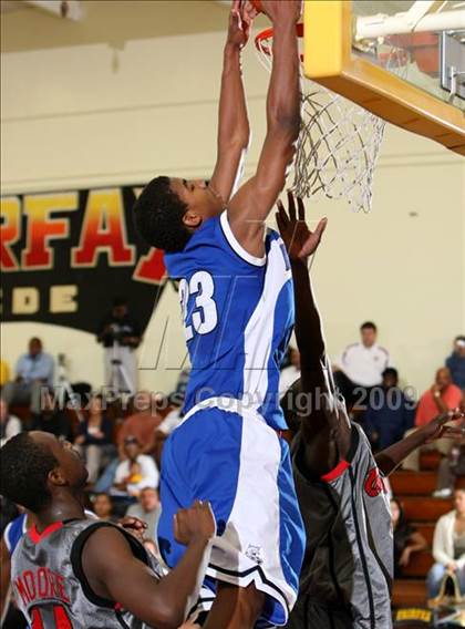Thumbnail 1 in Hoover vs. Windward (Fairfax State Preview) photogallery.