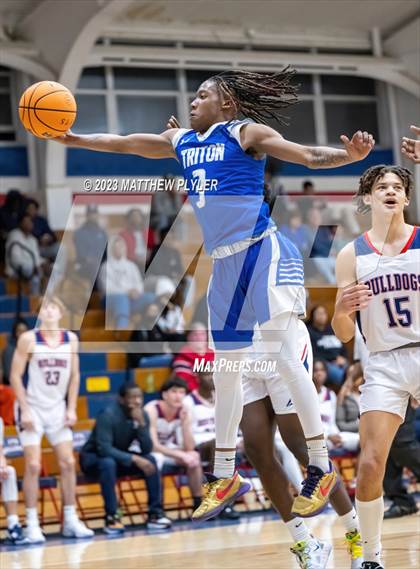 Thumbnail 1 in Triton @ Terry Sanford photogallery.