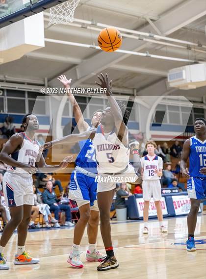 Thumbnail 3 in Triton @ Terry Sanford photogallery.