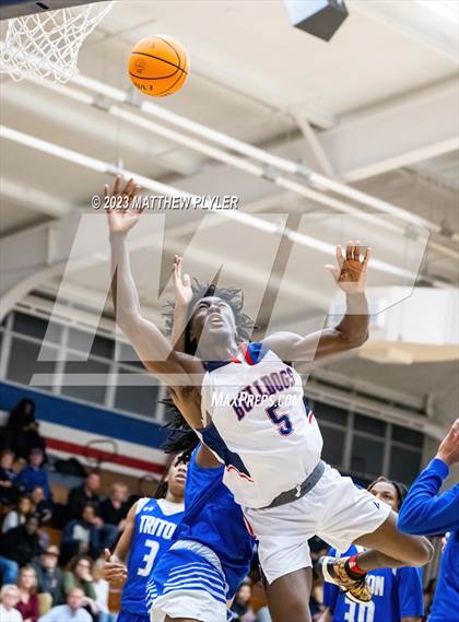 Thumbnail 2 in Triton @ Terry Sanford photogallery.