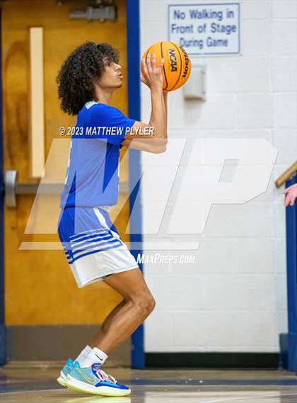 Thumbnail 2 in Triton @ Terry Sanford photogallery.