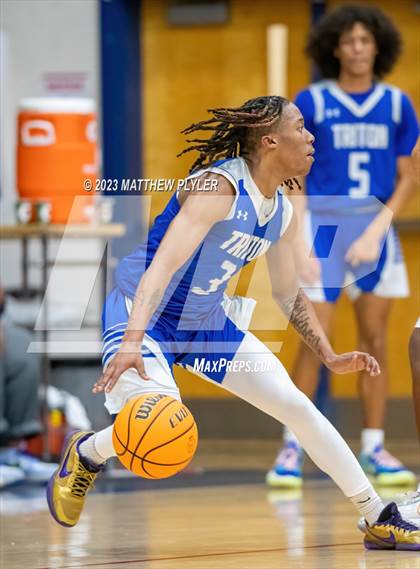 Thumbnail 1 in Triton @ Terry Sanford photogallery.