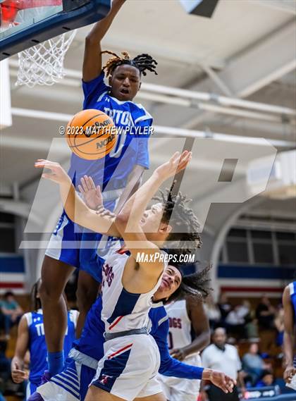 Thumbnail 1 in Triton @ Terry Sanford photogallery.