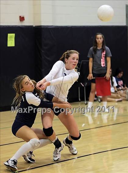 Thumbnail 1 in Dos Pueblos vs. Archbishop Mitty (Archbishop Mitty Invitational Tournament) photogallery.
