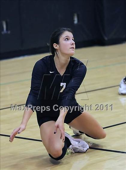 Thumbnail 3 in Dos Pueblos vs. Archbishop Mitty (Archbishop Mitty Invitational Tournament) photogallery.