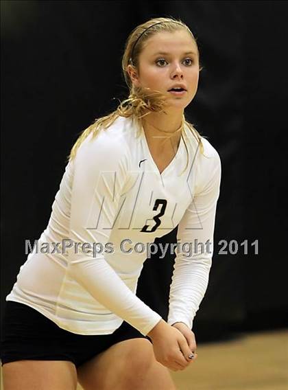 Thumbnail 1 in Dos Pueblos vs. Archbishop Mitty (Archbishop Mitty Invitational Tournament) photogallery.