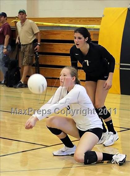 Thumbnail 3 in Dos Pueblos vs. Archbishop Mitty (Archbishop Mitty Invitational Tournament) photogallery.