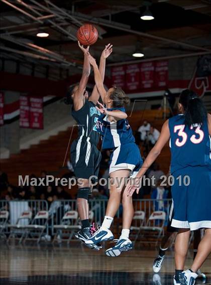 Thumbnail 3 in Santiago vs. Colony (Ayala Best of the West) photogallery.