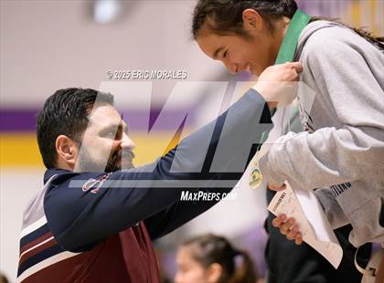Thumbnail 2 in CIF SDS Division II Championship photogallery.