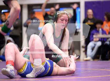 Thumbnail 3 in CIF SDS Division II Championship photogallery.