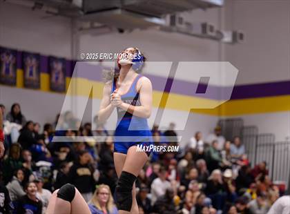 Thumbnail 2 in CIF SDS Division II Championship photogallery.