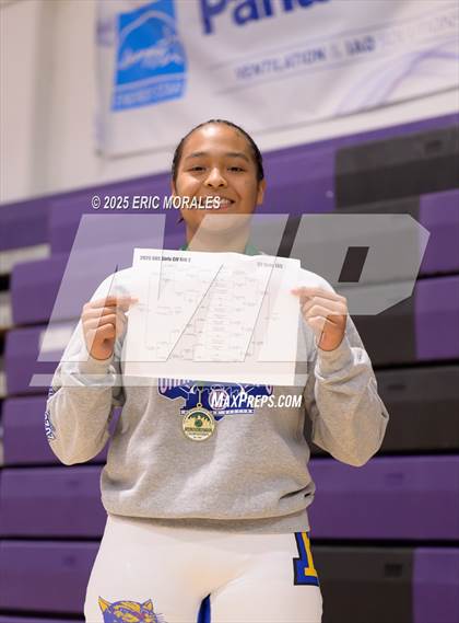 Thumbnail 2 in CIF SDS Division II Championship photogallery.
