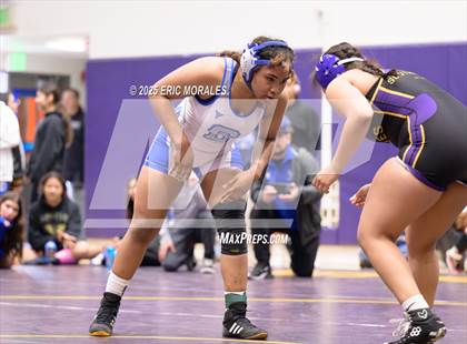 Thumbnail 3 in CIF SDS Division II Championship photogallery.