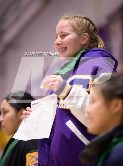Thumbnail 1 in CIF SDS Division II Championship photogallery.