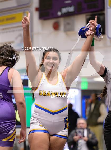 Thumbnail 1 in CIF SDS Division II Championship photogallery.