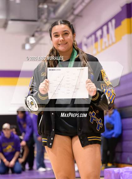 Thumbnail 2 in CIF SDS Division II Championship photogallery.