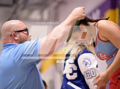Thumbnail 3 in CIF SDS Division II Championship photogallery.