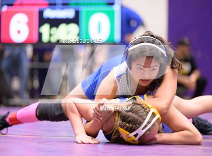 Thumbnail 2 in CIF SDS Division II Championship photogallery.